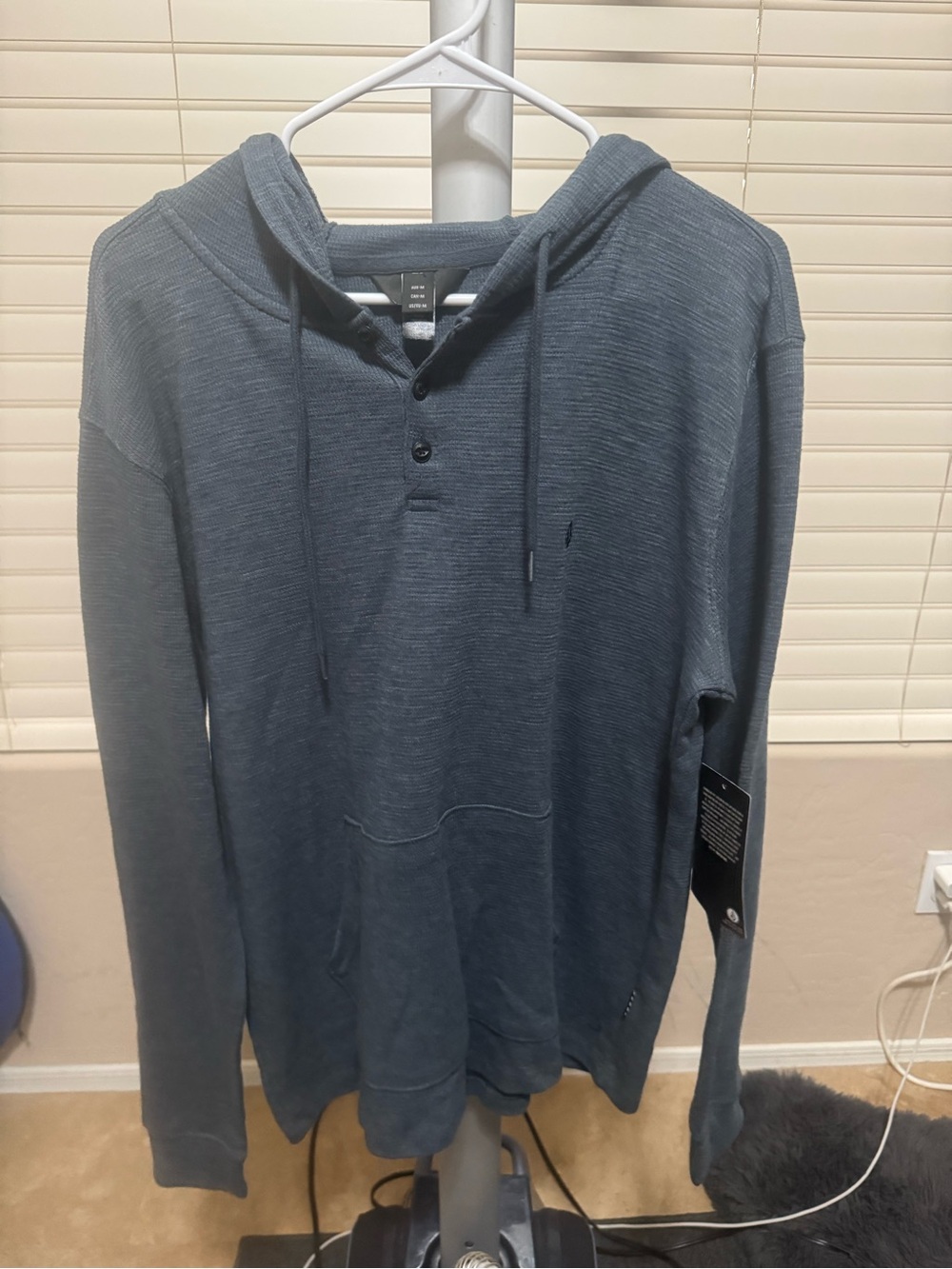 NWT Volcom Murph Thermal LS Hooded Henley Men’s Medium Blue Heather MSRP $45